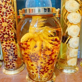 Rượu sâm khắc hình Đại Bàng